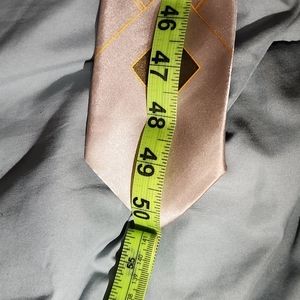 Champagne and Gold Tie